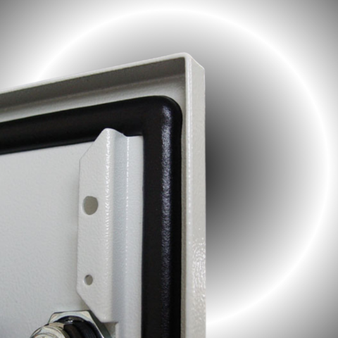 Sigillatura di sportelli di armadi elettrici